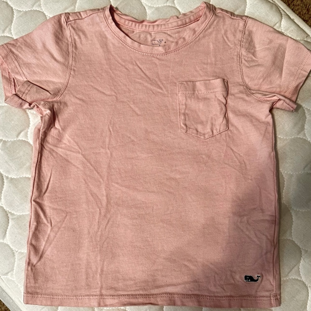 Vineyard Vines solid pink T-shirt in size 3T. Gently used.